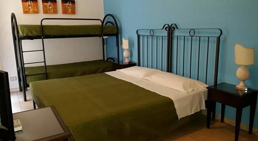 B&B Regina Carolina กัลตาจีโรเน ภายนอก รูปภาพ